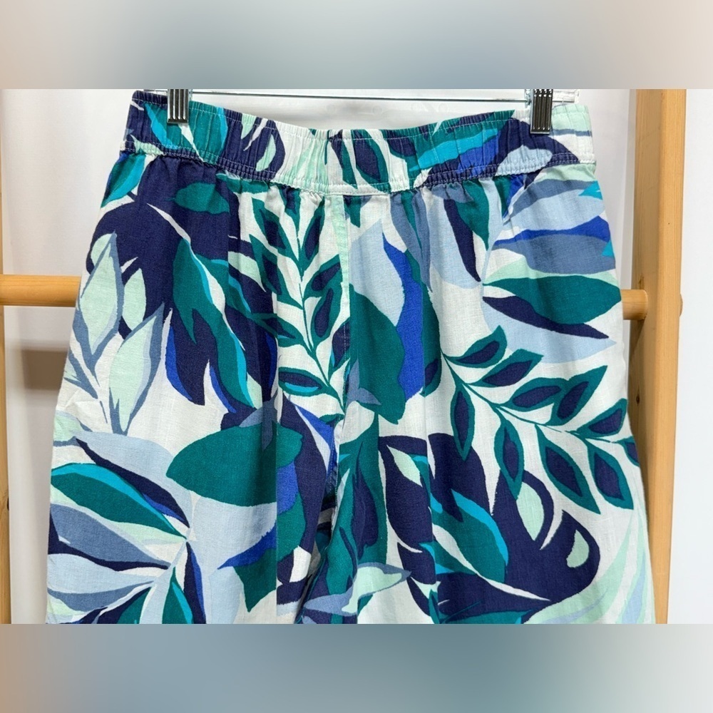 C&C California Blue and white tropical leaf print wide leg crop pants size L - Picture 4 of 10